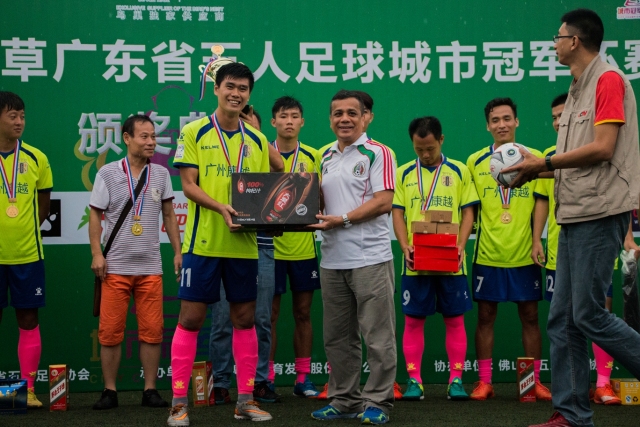 欧联-莱奥普利希奇破门 AC米兰总比分7-3晋级8强